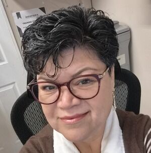 Meet your Posher, Klely